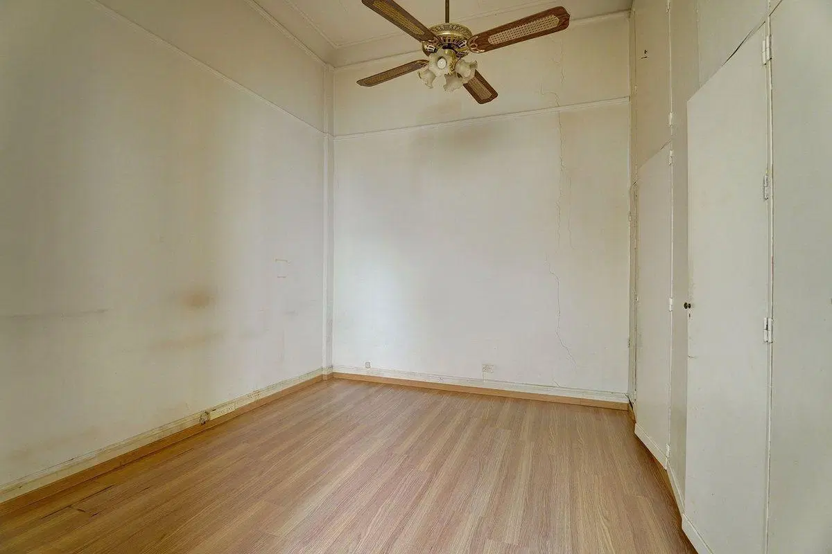 Venta Departamento de 4 ambientes c/dependencia 2
