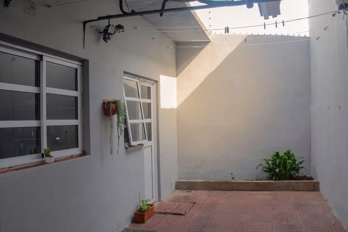 Venta casa 4 ambientes c/cochera, Villa Sarmiento 5