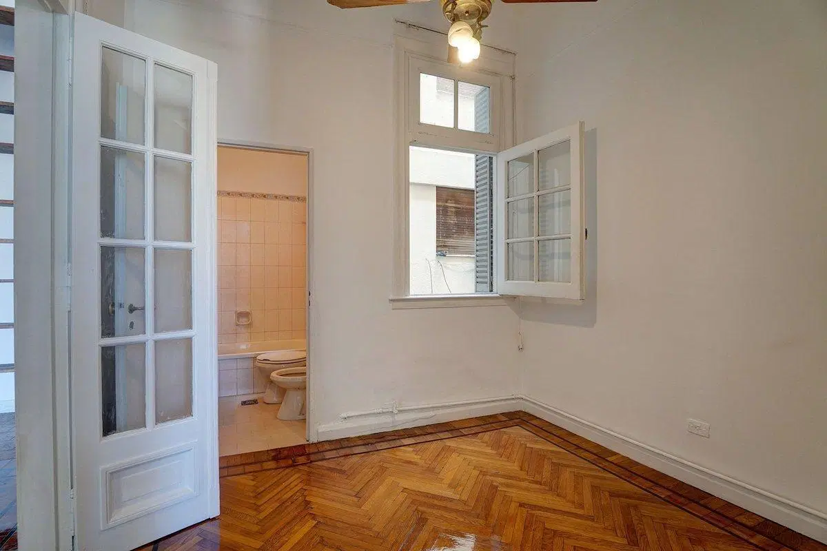 VENTA DEPARTAMENTO 3 AMB, DE EPOCA EN MONSERRAT 4