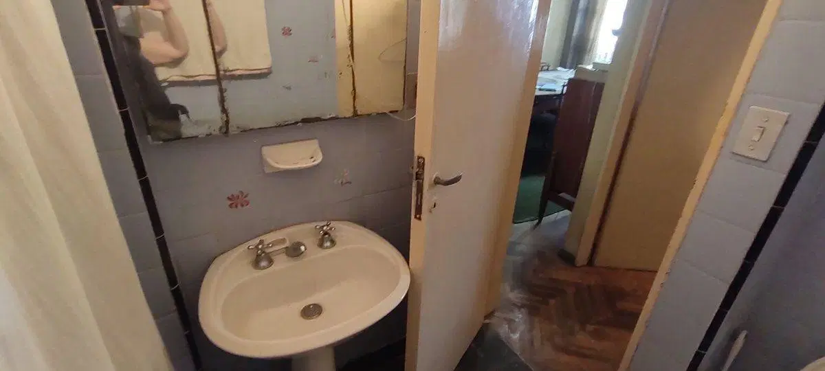 VENTA 2 AMB CON BALCON - CONSTITUCIÓN 4