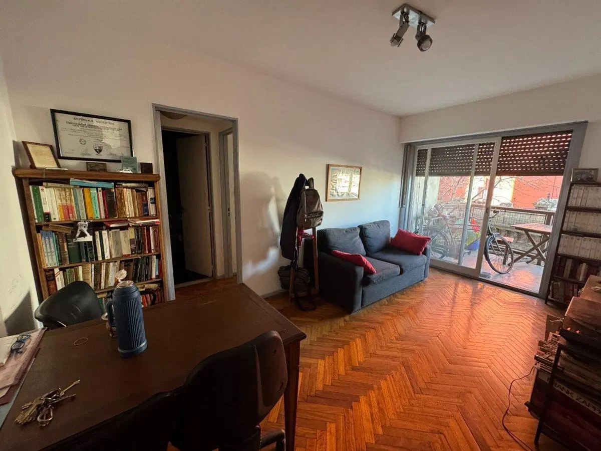 VENTA 2 AMBIENTES CON BALCON LA BOCA 2