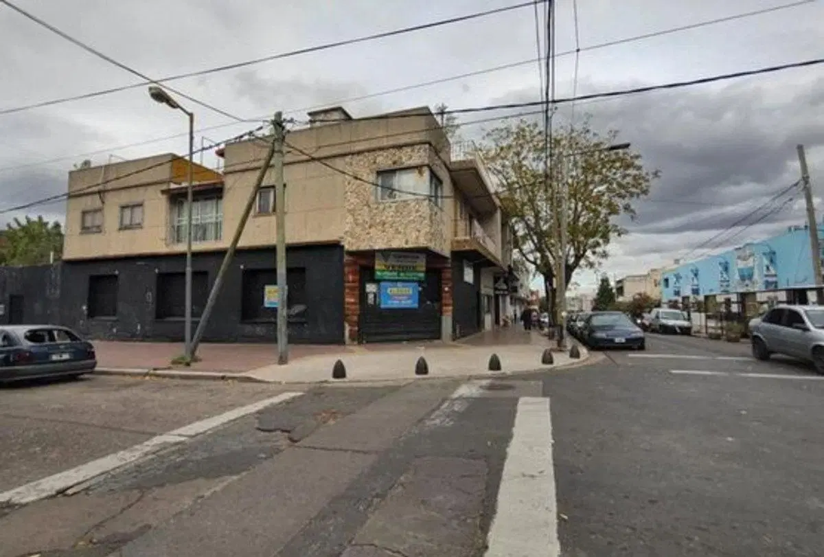 Local en Venta. San Martín. 388 m2. Apto todo uso. 5