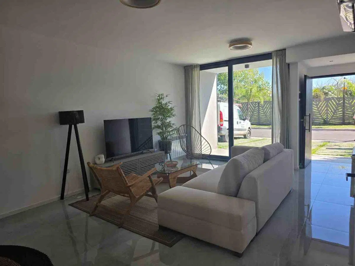 venta casa 4 ambientes Tigre Rincón de Milberg 3