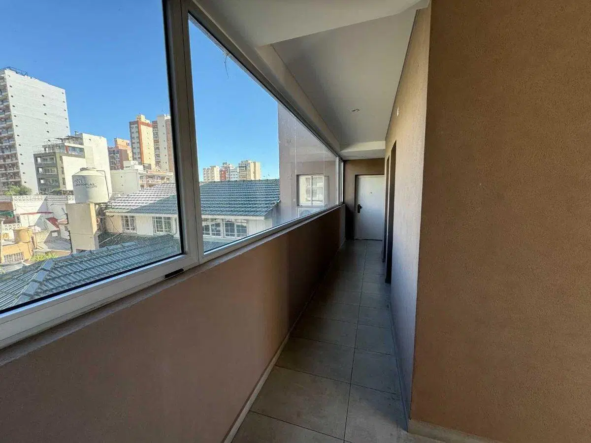 VENTA 2 AMB BCON COCHERA ESTRENAR  QUILMES CONESA 2