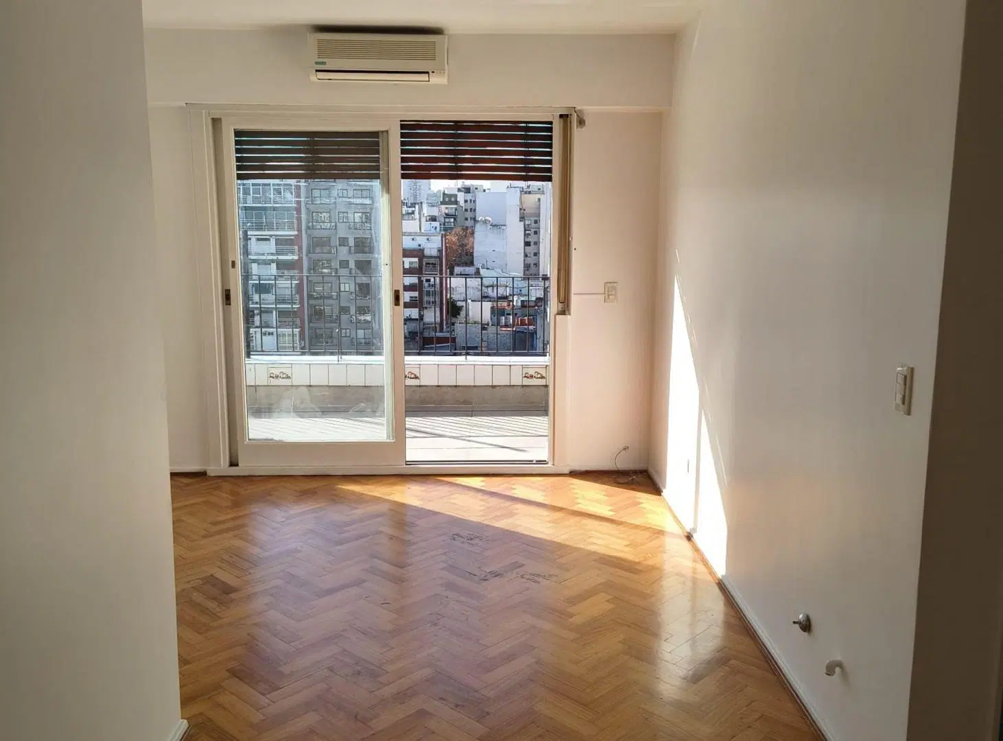 ALQUILER DEPTO 3 AMB. CON BALCON TERRAZA BOEDO 3