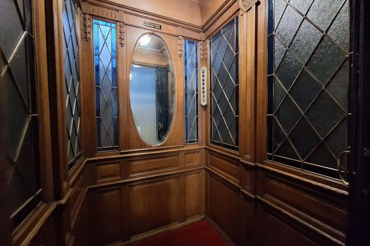 VENTA  DEPTO 5 AMB BALCON MONSERRAT APTO CREDITO 5