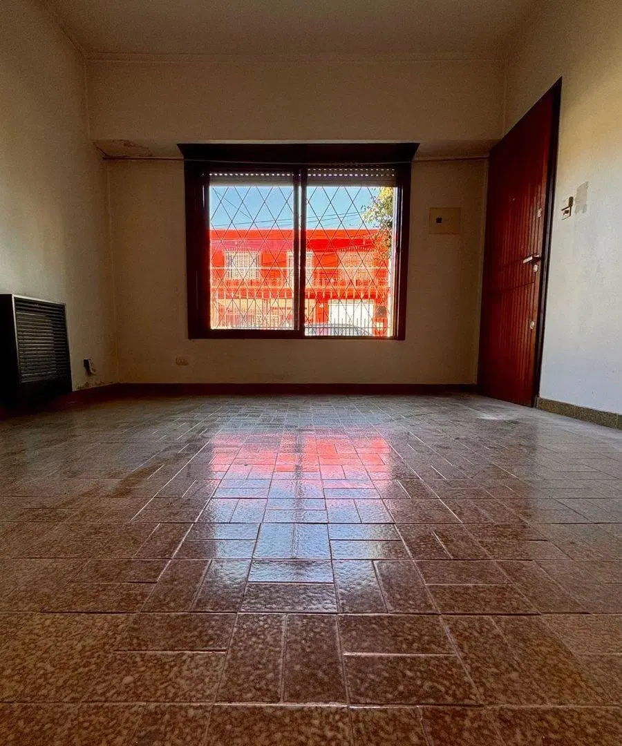 Venta Casa 4 Amb Coch Jardin caseros Hurlingham 3