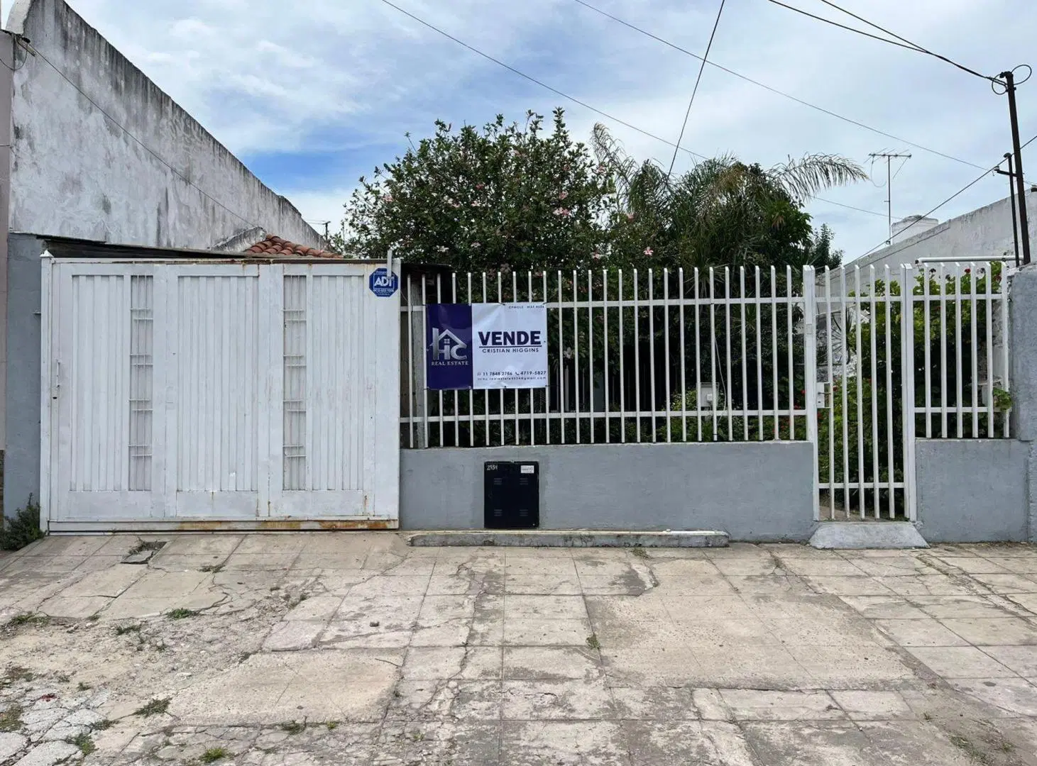 Venta casa 3 ambientes cochera, lavadero, y fondo 2