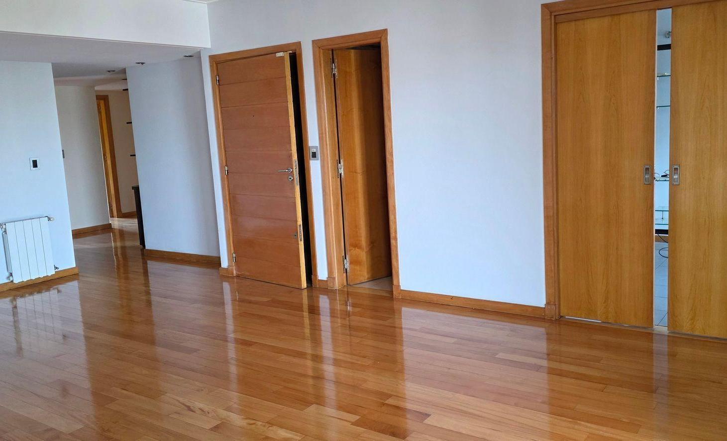 Foto de VENTA DEPARTAMENTO 4 AMB COCHERA DOBLE QUILMES, imagen 4