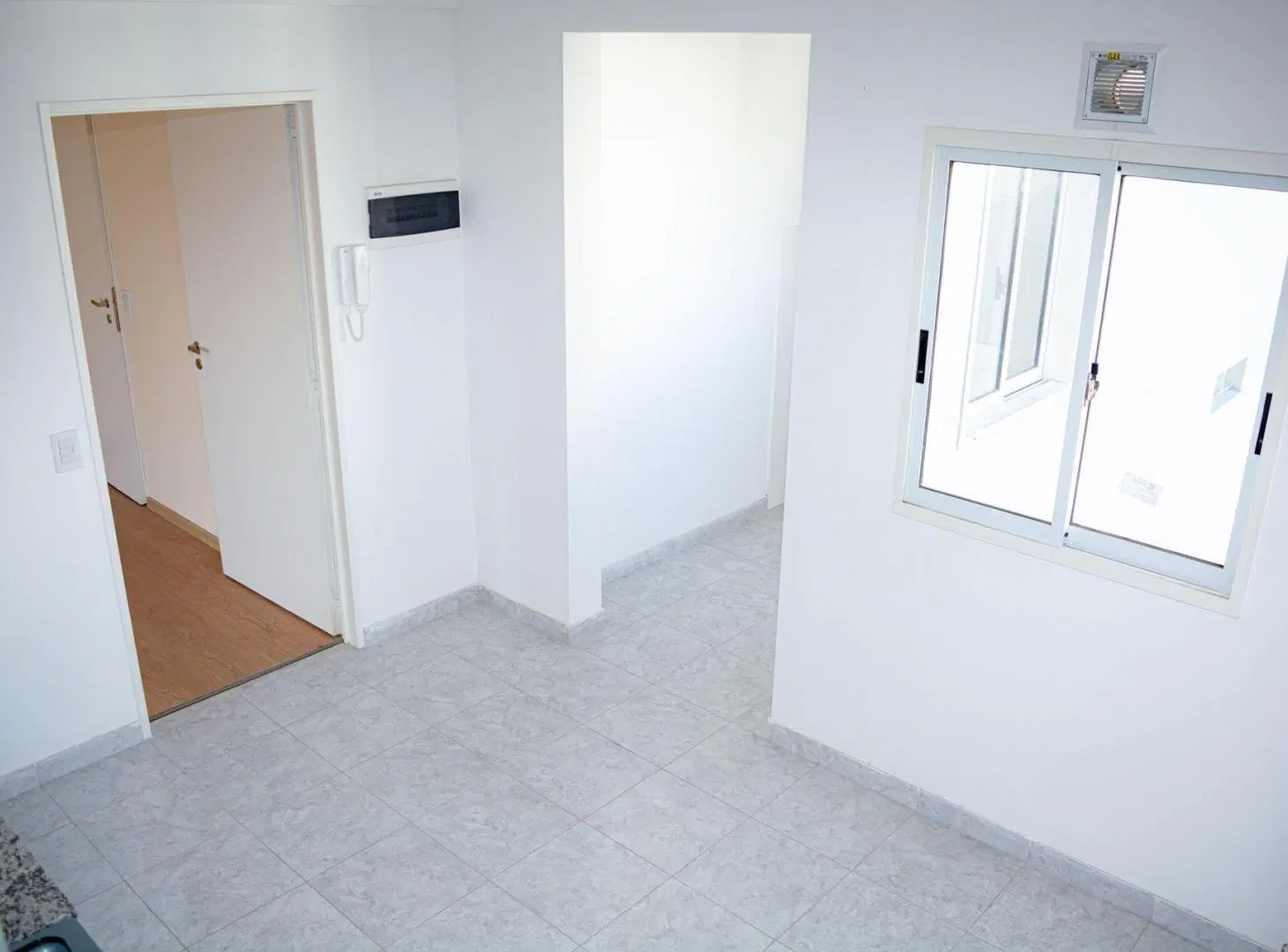 Venta Semipiso, 4 ambientes en Flores, con balcón 5