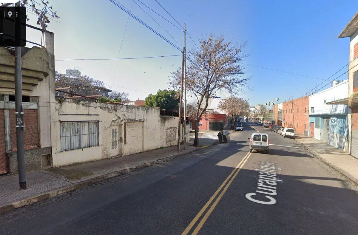 Venta Terreno esquina Parque Chacabuco, 3 calles 8