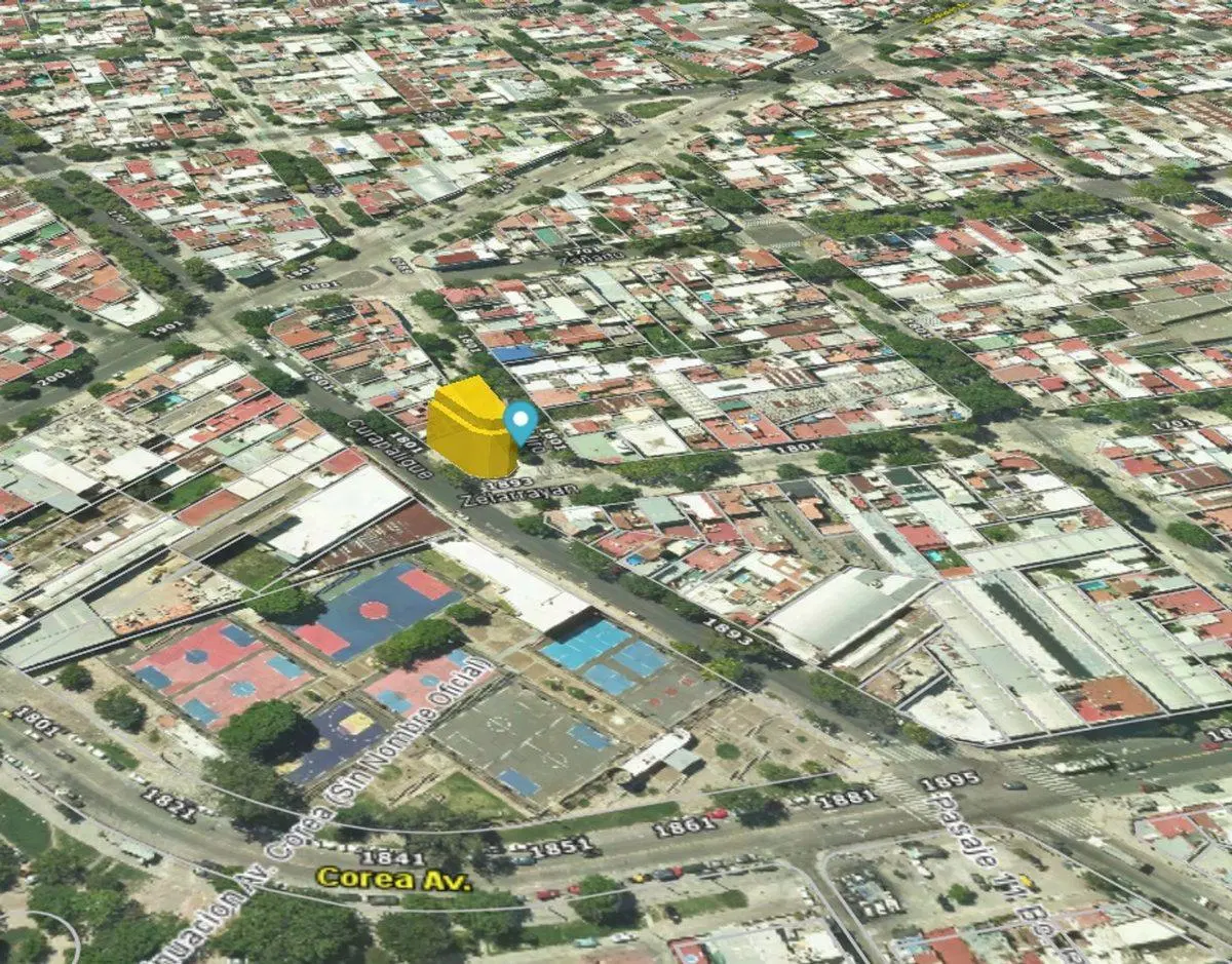 Venta Terreno esquina Parque Chacabuco, 3 calles 2