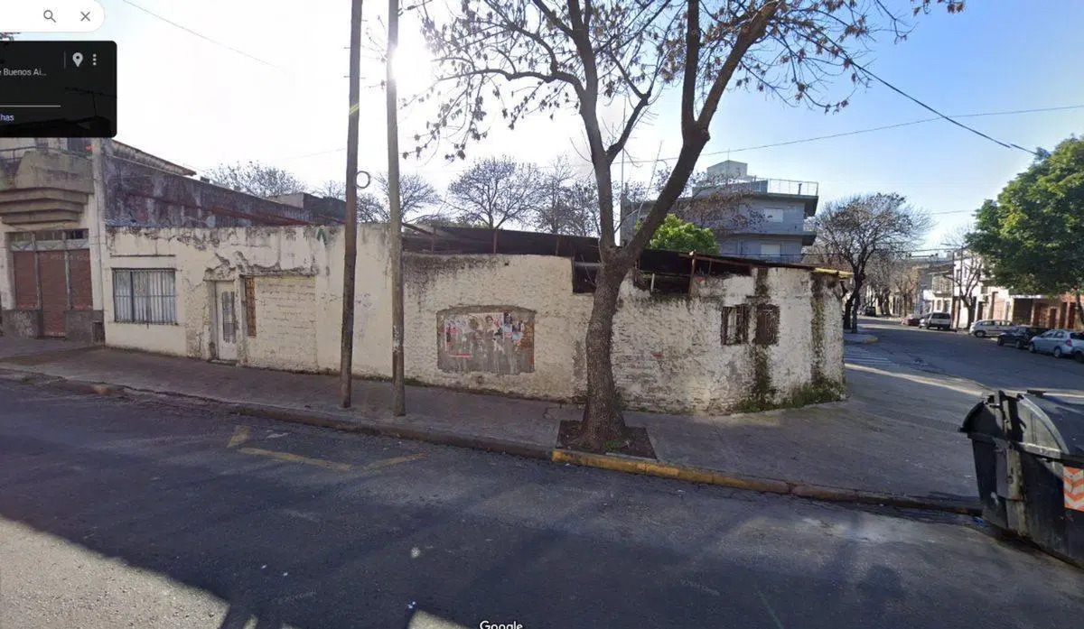 Venta Terreno esquina Parque Chacabuco, 3 calles 4