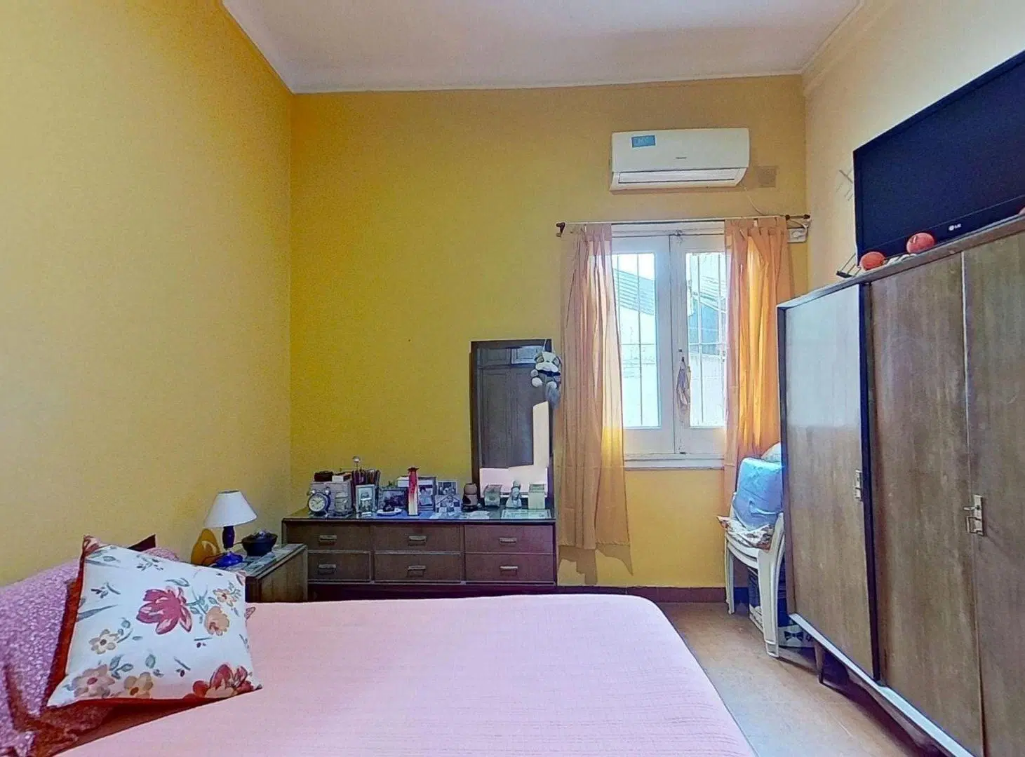 VENTA PH 2 AMBIENTES CON PATIO PLANTA BAJA LA BOCA 3
