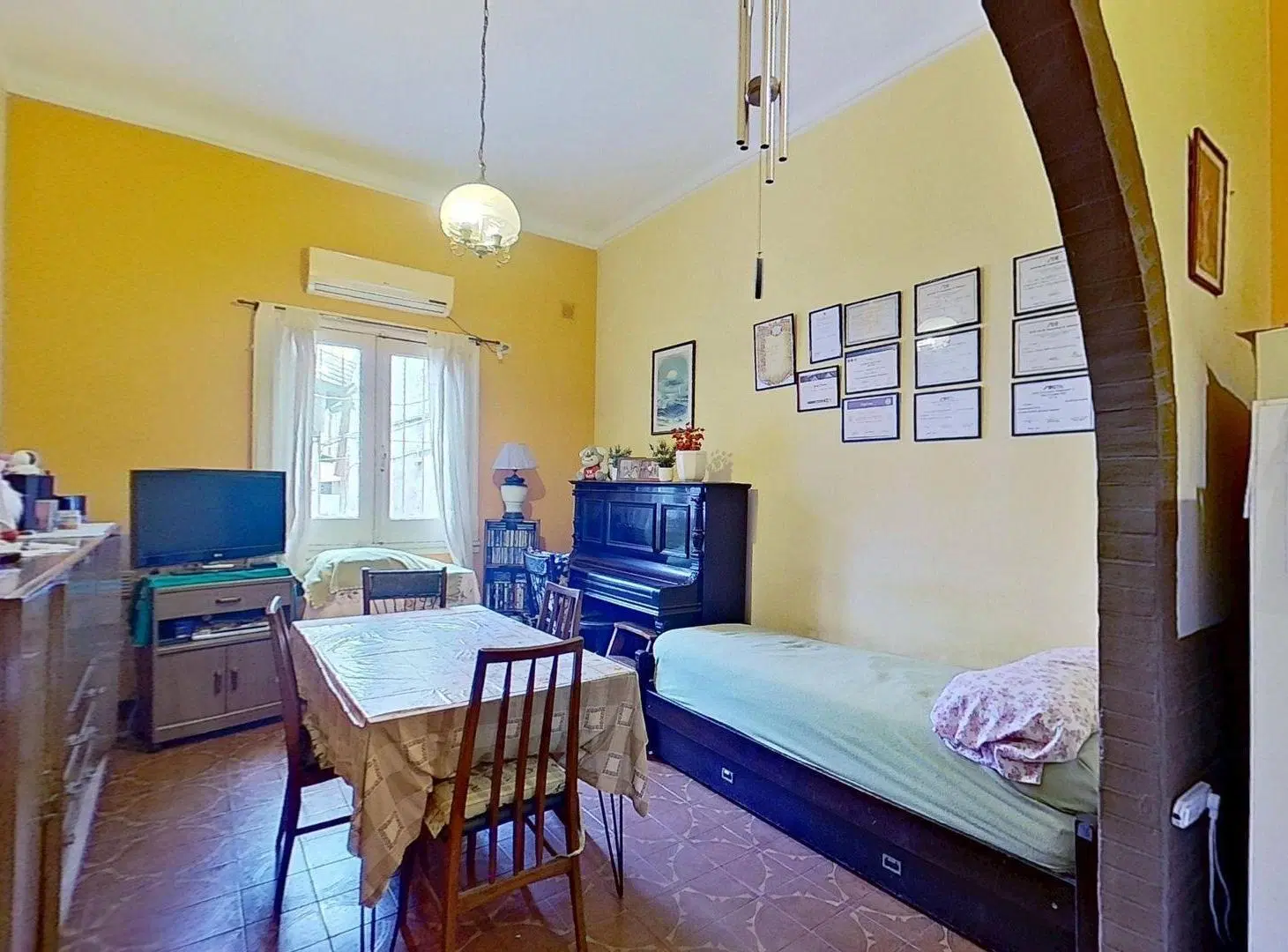 VENTA PH 2 AMBIENTES CON PATIO PLANTA BAJA LA BOCA 5