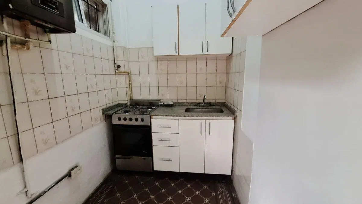 VENTA PH 3 AMBIENTES CON PATIO EN PARQUE CHACABUCO 5