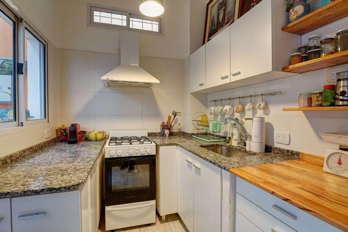 VENTA PH 4 AMB. C/ TERRAZA  QUINCHO Y PATIO- BOEDO 5