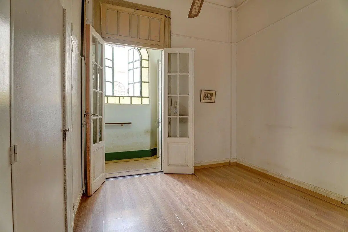 Venta Departamento de 4 ambientes c/dependencia 3