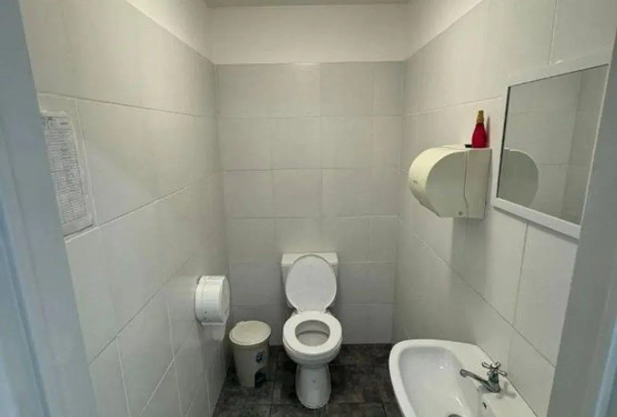 Venta local en Gral San Martín. Al frente, 283 m2 5