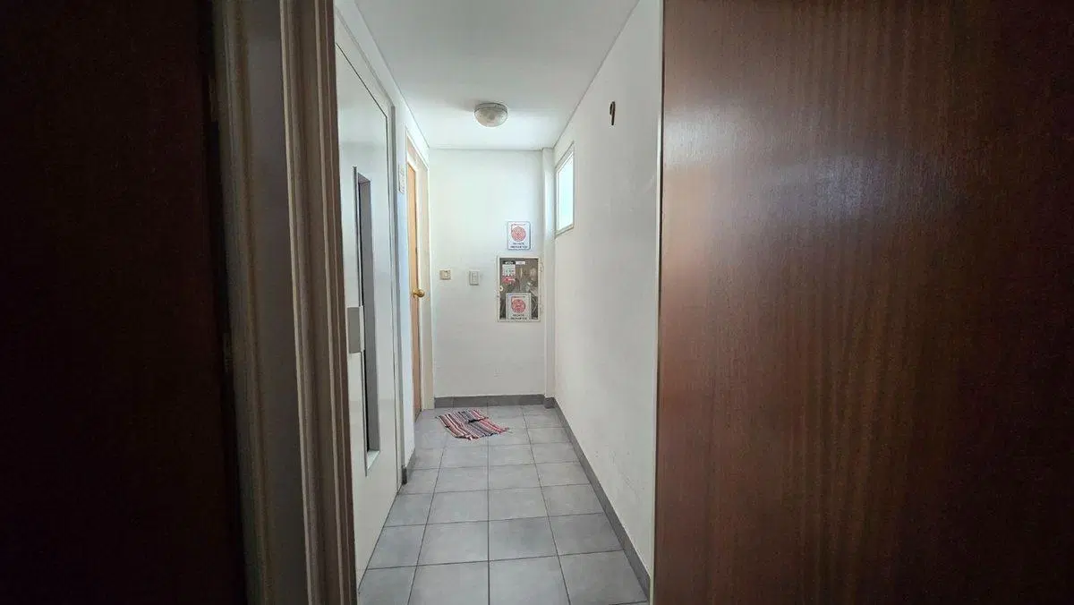 VENTA DEPTO 3 AMBIENTES SEMIPISO FLORES 3