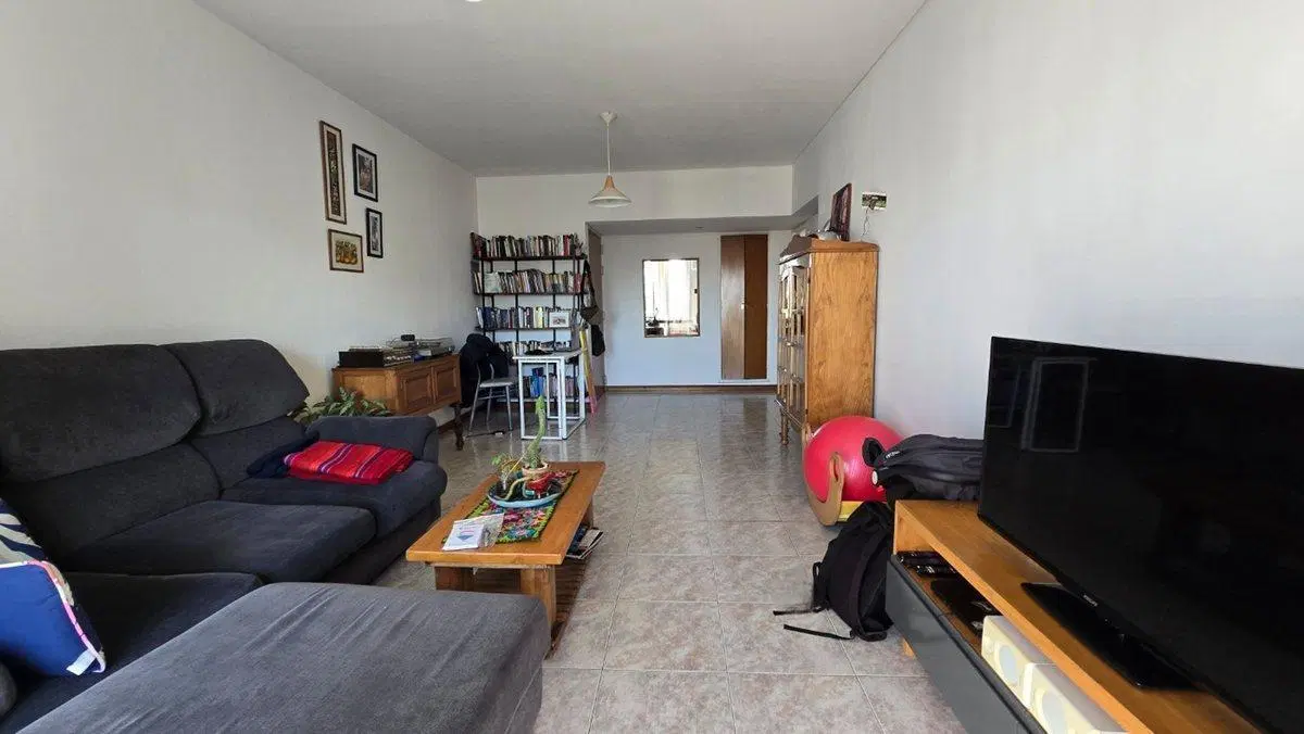 VENTA DEPTO 3 AMBIENTES SEMIPISO FLORES 8