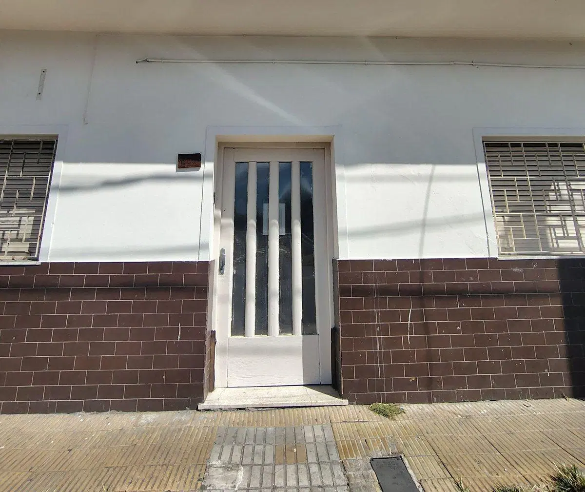 VENTA PH 2 AMBIENTES SIN EXPENSAS CIUDADELA 3