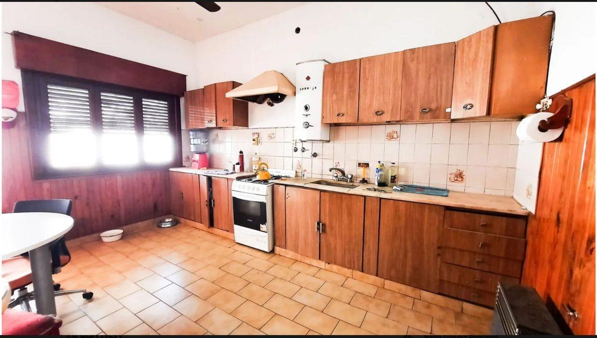 Foto de VENTA CASA 3 AMB PATIO COCHER JDIN BERNAL FINANCIA, imagen 1