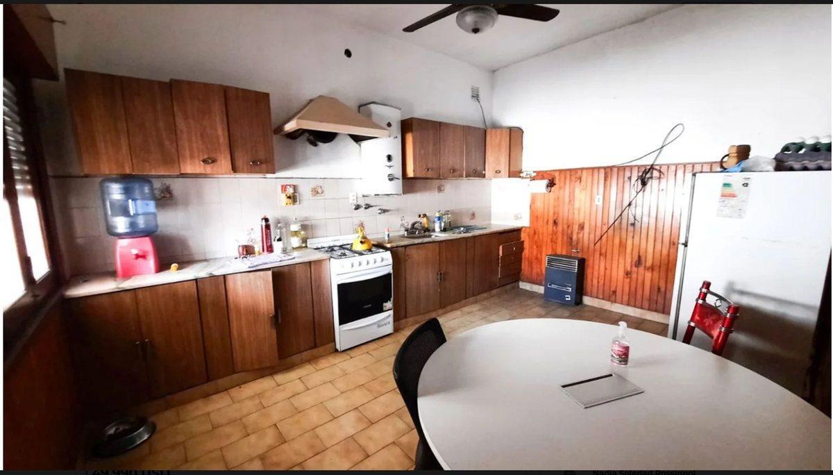 Foto de VENTA CASA 3 AMB PATIO COCHER JDIN BERNAL FINANCIA, imagen 3