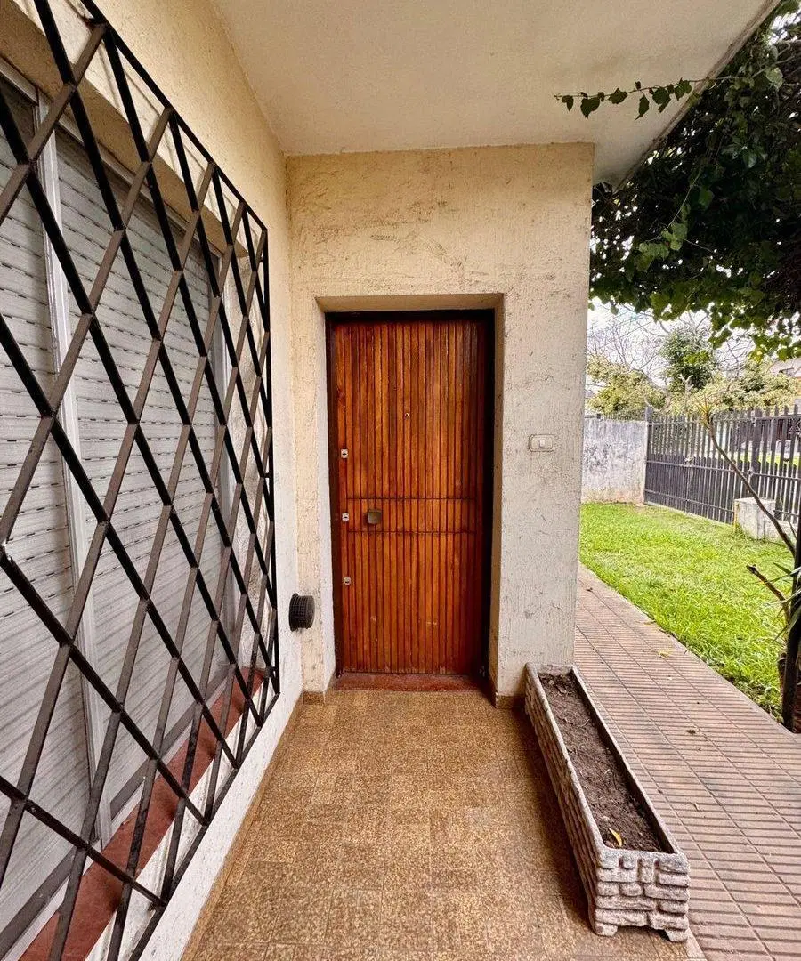 Venta Casa 4 Amb Coch Jardin caseros Hurlingham 3