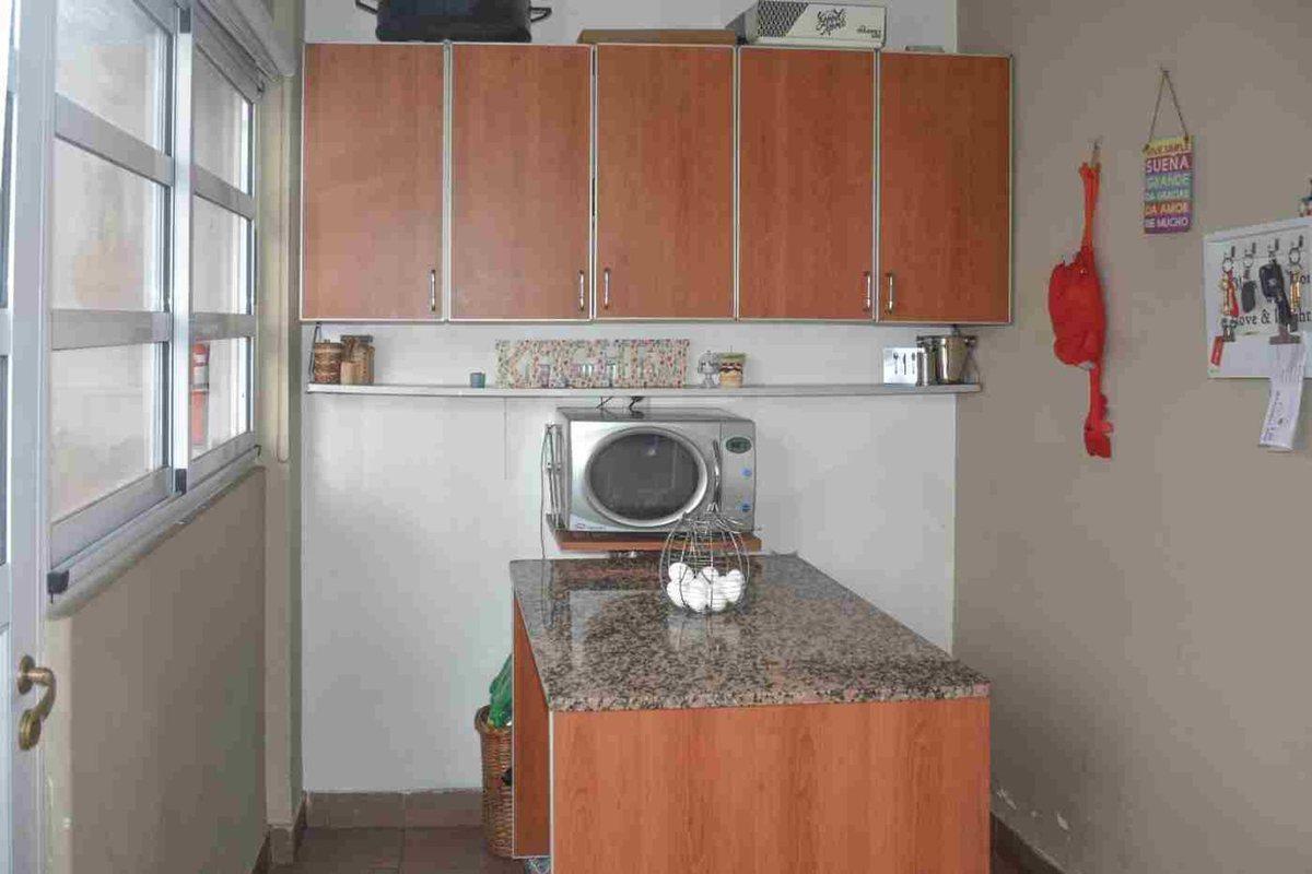 Foto de Venta casa 4 ambientes c/cochera, Villa Sarmiento, imagen 4