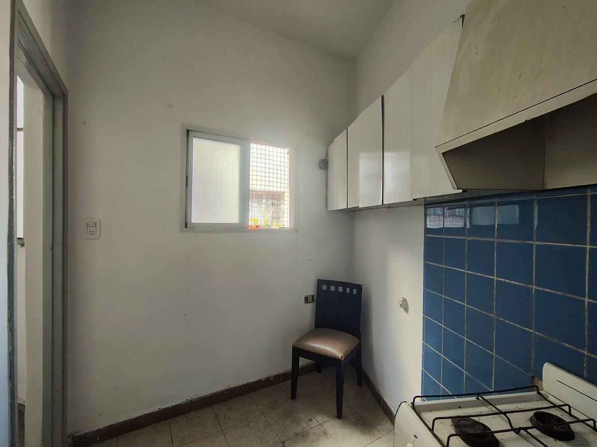 Foto de VENTA PH 2 AMBIENTES SIN EXPENSAS CIUDADELA, imagen 5