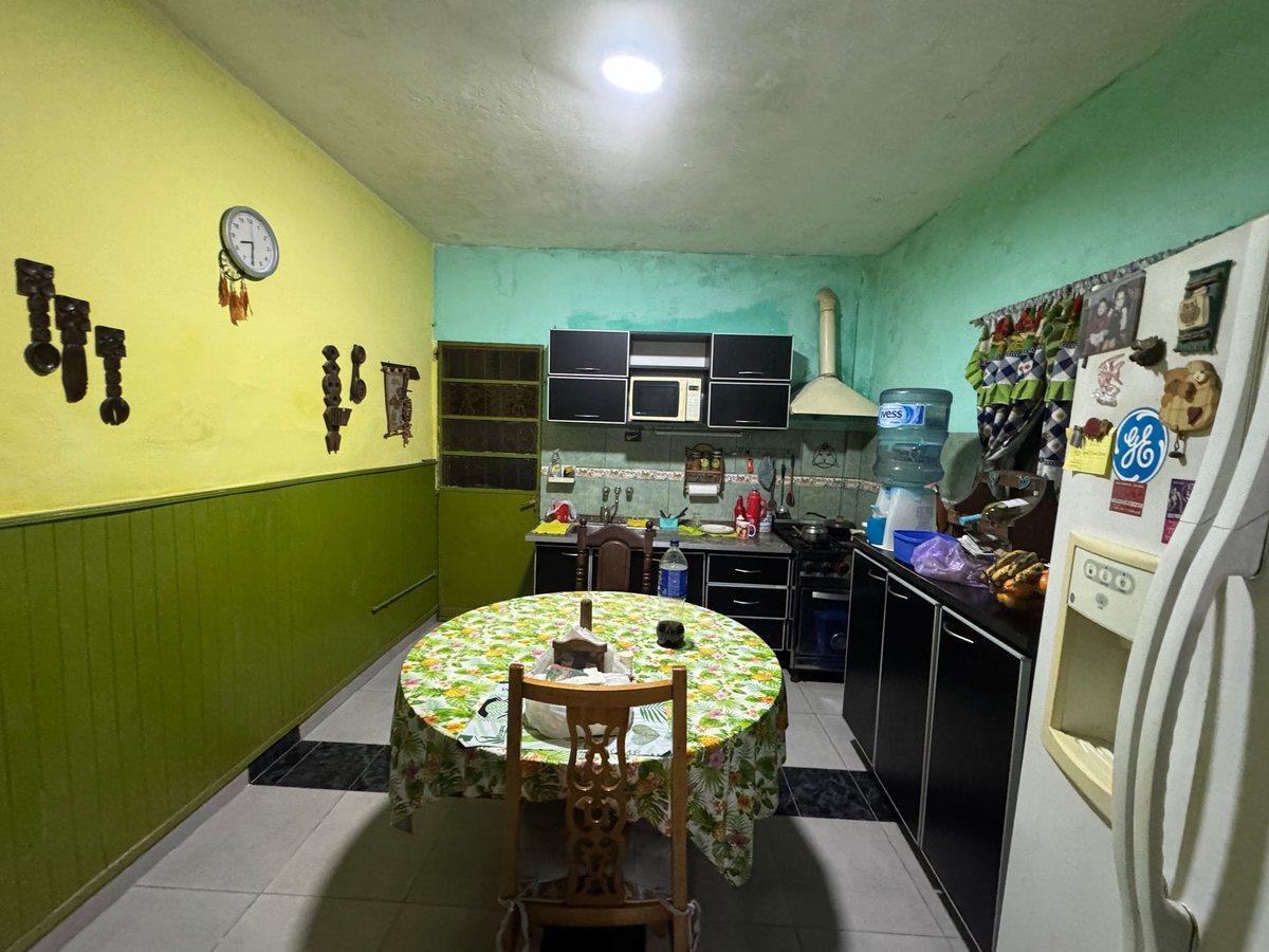 Foto de VENTA CASA COCHERA JARDIN QUINCHO PILETA GON CATAN, imagen 4