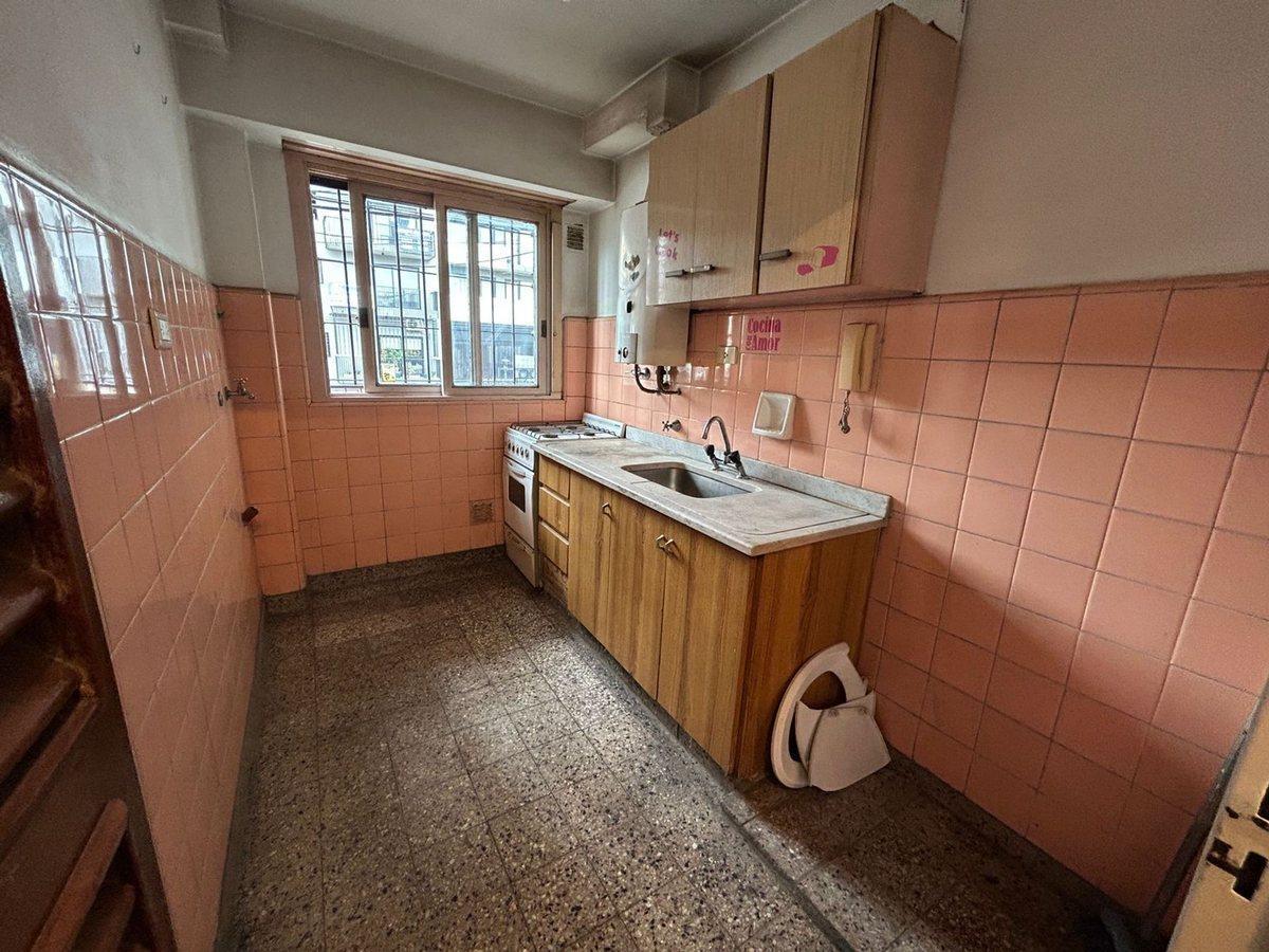 Foto de VENTA DEPARTAMENTO 3 AMB CON DOBLE BALCON EN BOEDO, imagen 5