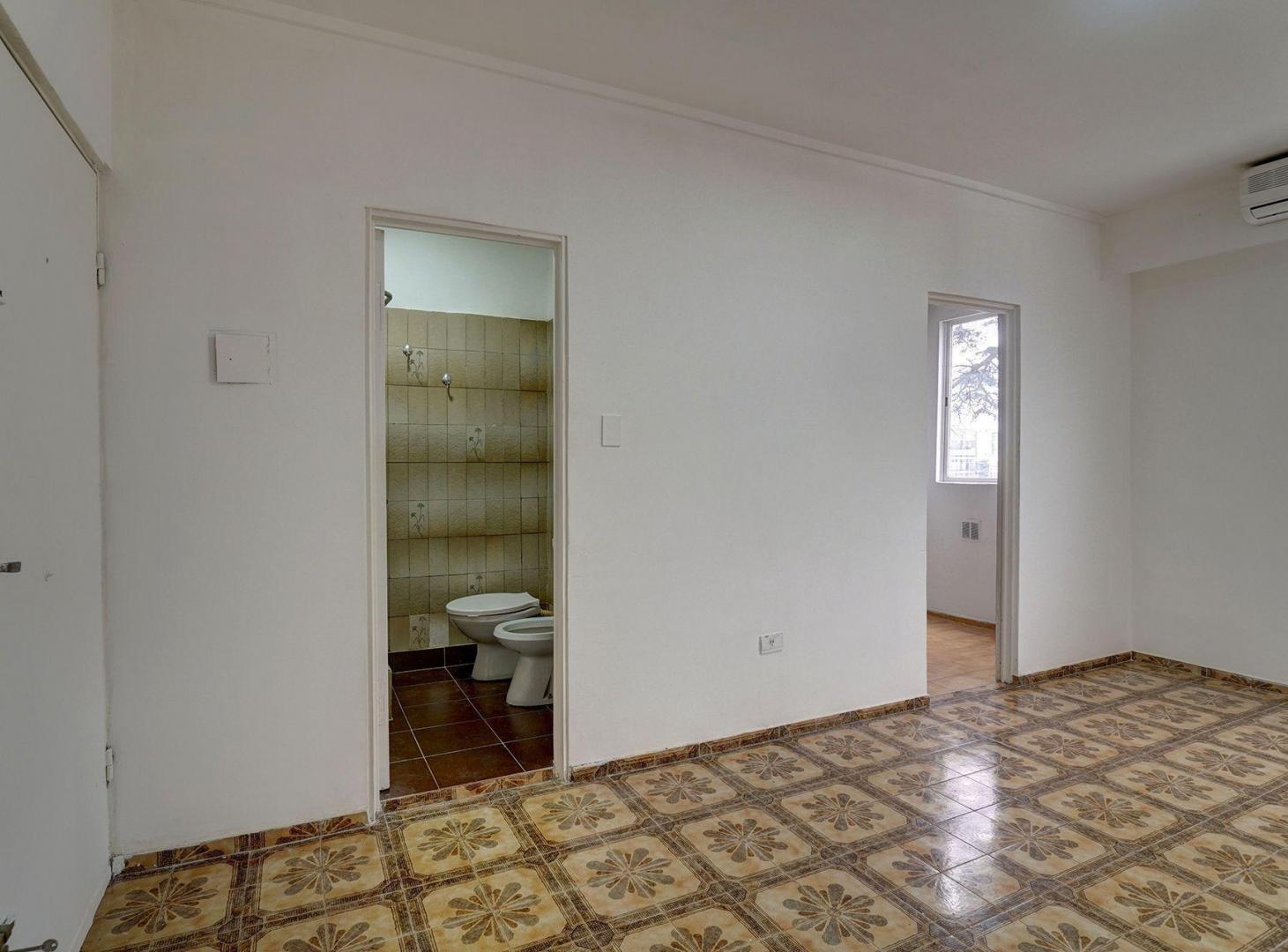 Foto de VENTA DEPARTAMENTO 2 AMBIENTES BOEDO APTO CREDITO, imagen 1