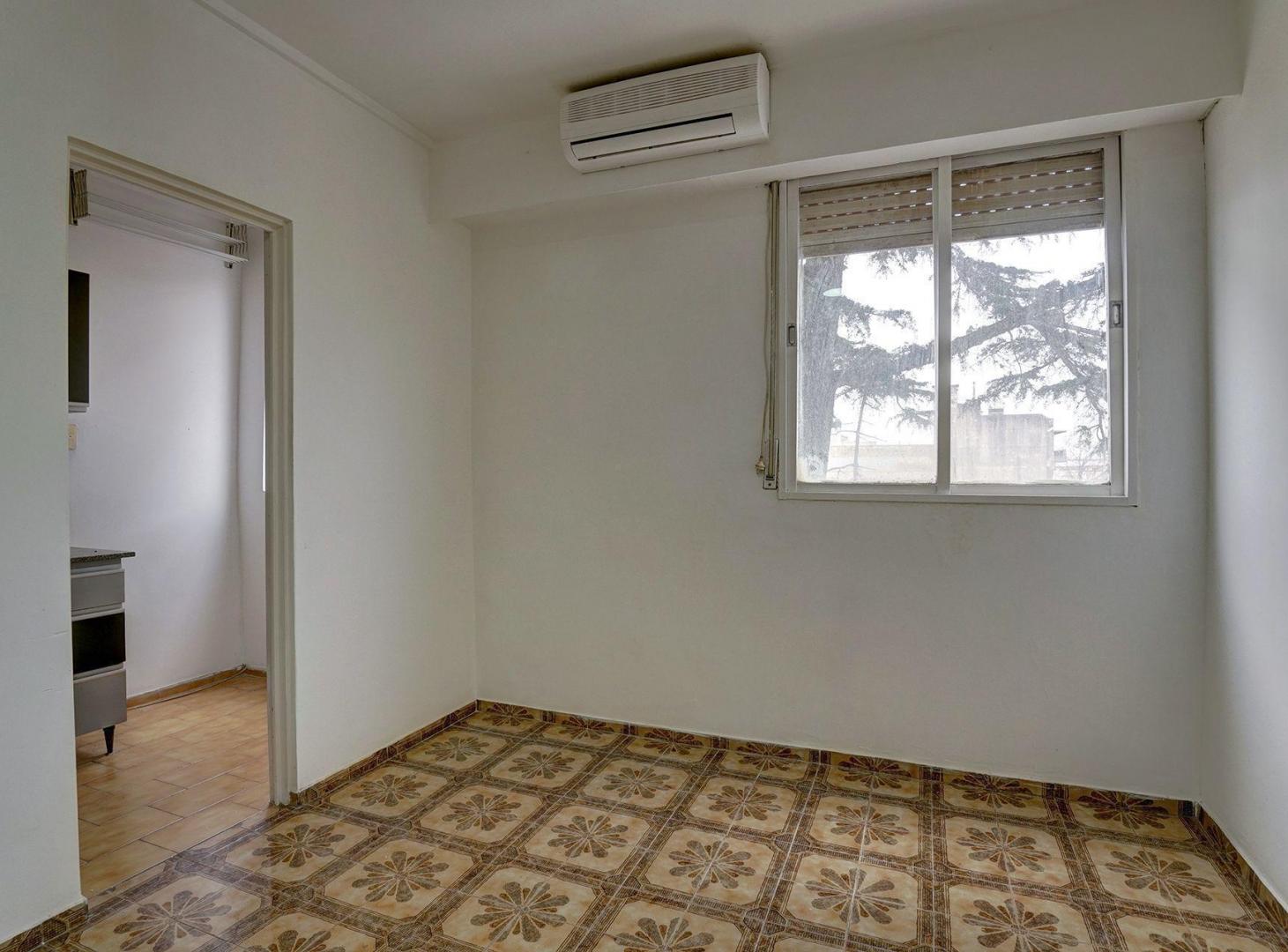 Foto de VENTA DEPARTAMENTO 2 AMBIENTES BOEDO APTO CREDITO, imagen 2
