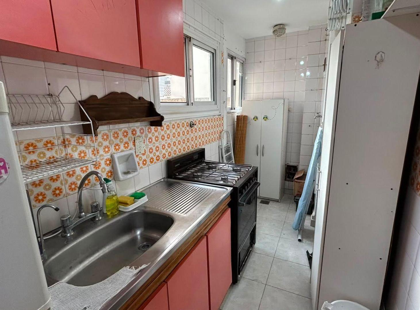 Foto de VENTA DEPARTAMENTO DE 2 AMB, EN SAN CRISTOBAL, imagen 4
