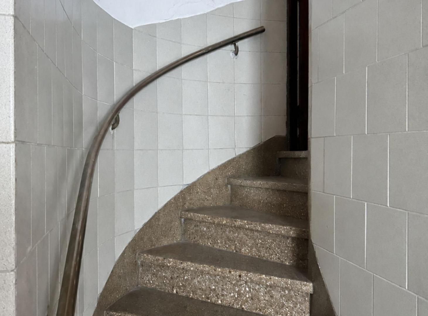 Foto de VENTA PH 4 AMB C/TERRAZA, A REFACCIONAR, BARRACAS, imagen 4