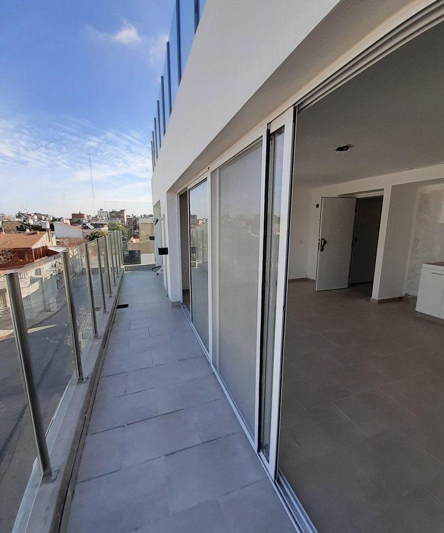 Foto de ALQUILER MONOAMBIENTE CON BALCON BARRACAS, imagen 2