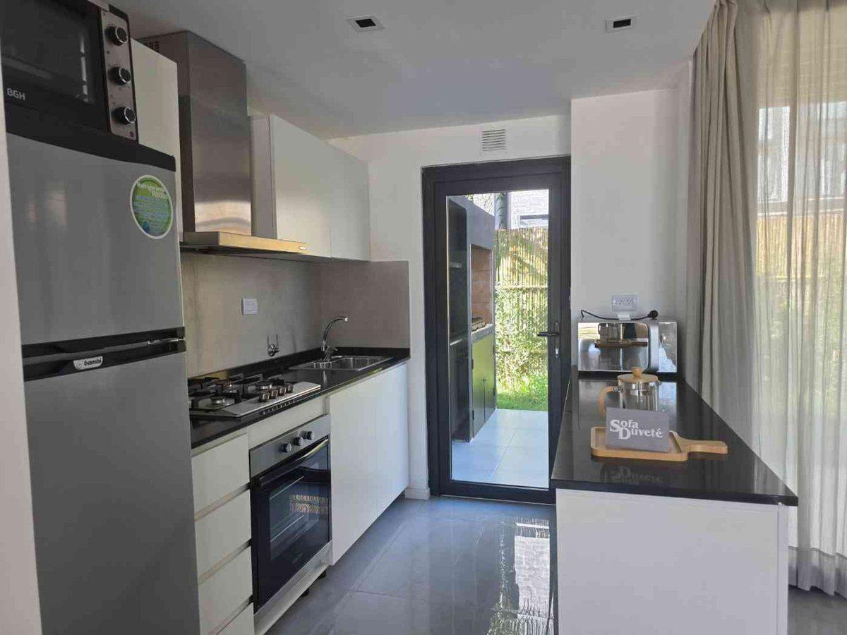 Foto de Venta casa 4 amb Jardin coche Tigre Rincon Milberg, imagen 3