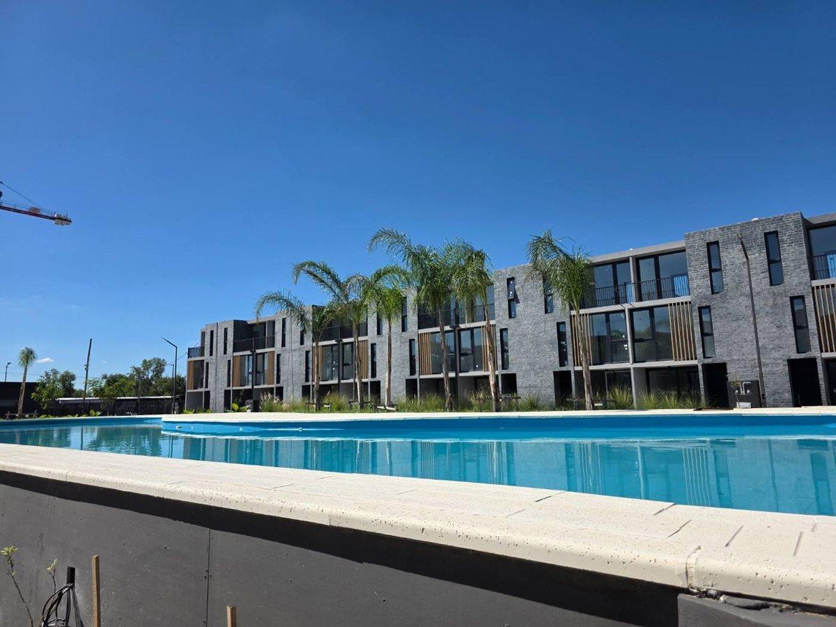 Foto de Venta casa 4 amb Jardin coche Tigre Rincon Milberg, imagen 5
