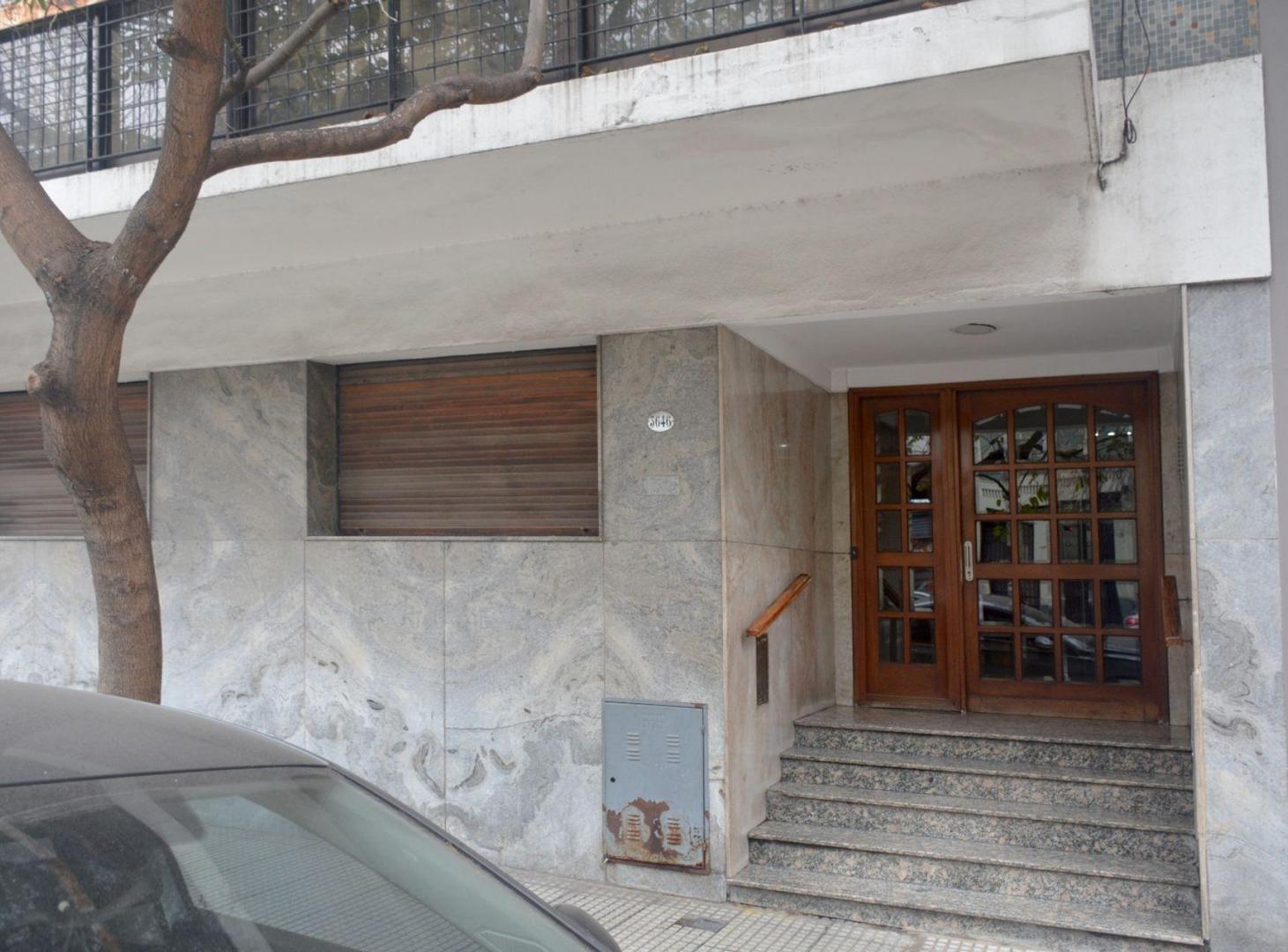 Foto de Venta departamento de 3 ambientes c/ balcon BOEDO, imagen 1