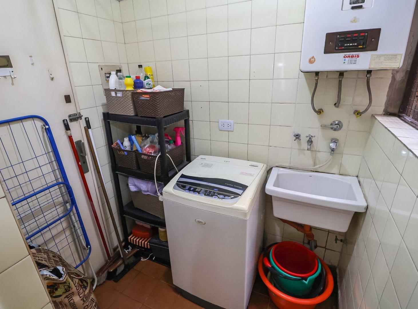 Foto de VENTA DPTO 4 AMB CON BALCON Y COCHERA RECOLETA, imagen 4