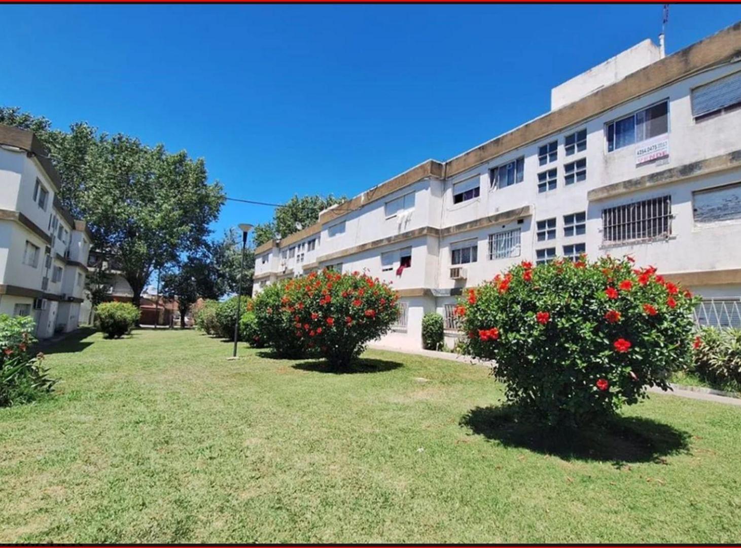 Foto de VENTA DEPTO 3 AMB, BARRIO SUPE , EZPELETA,QUILMES, imagen 1