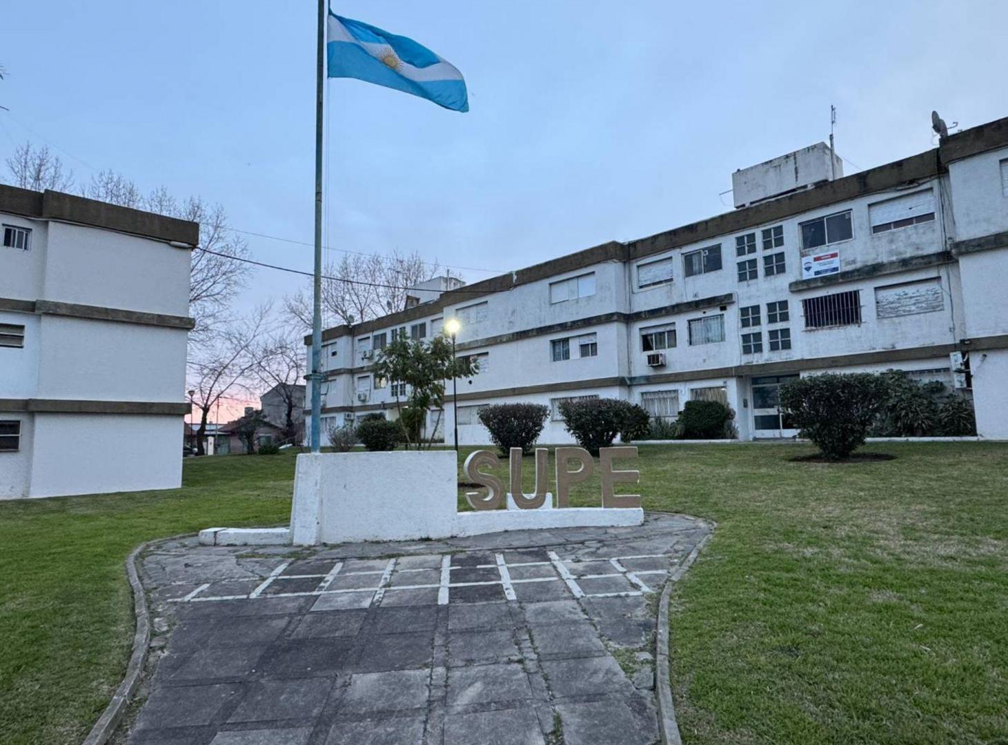 Foto de VENTA DEPTO 3 AMB, BARRIO SUPE , EZPELETA,QUILMES, imagen 4