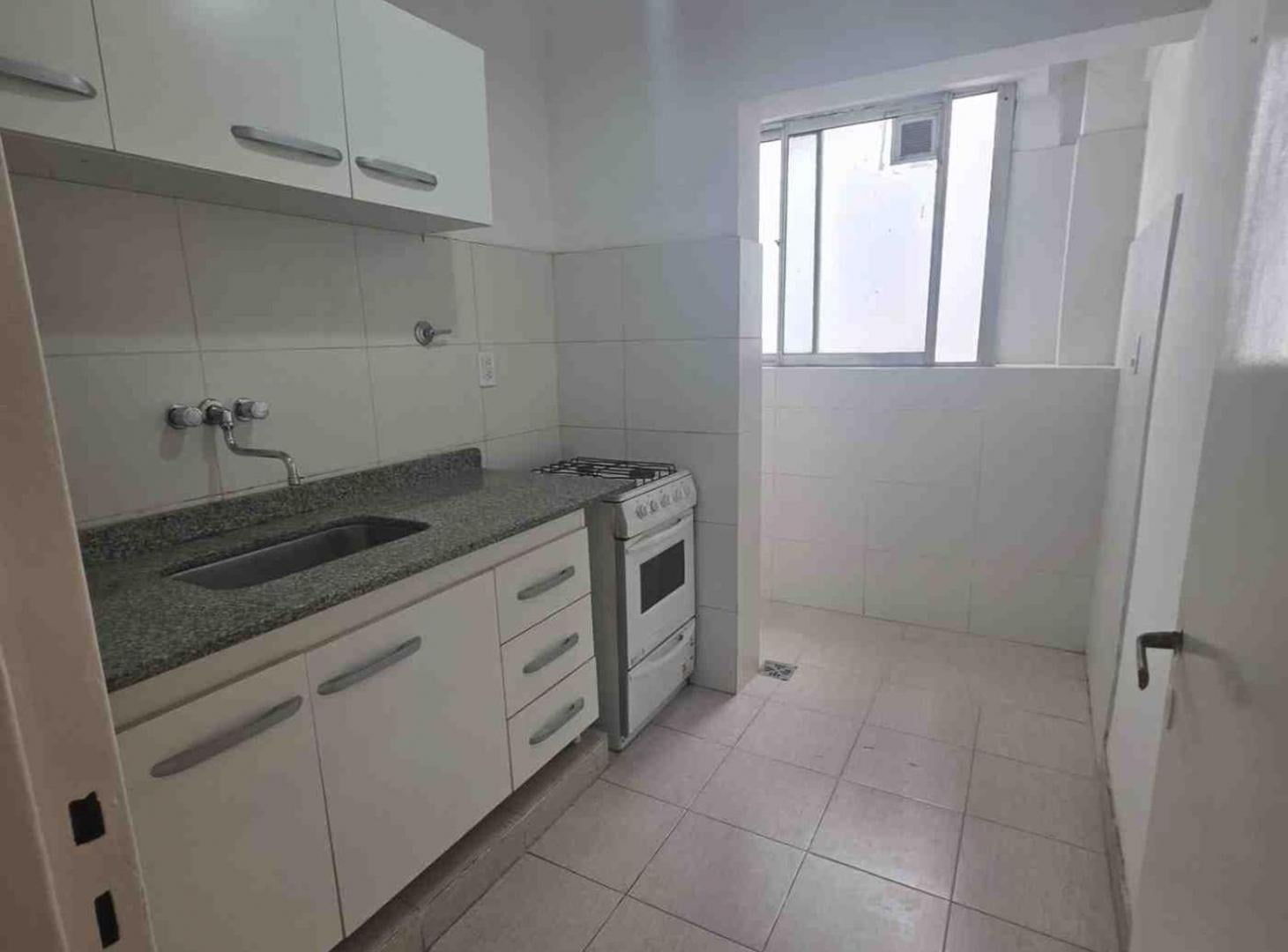 Foto de Alquiler 3 ambientes lavadero s/ avenida Balvanera, imagen 3
