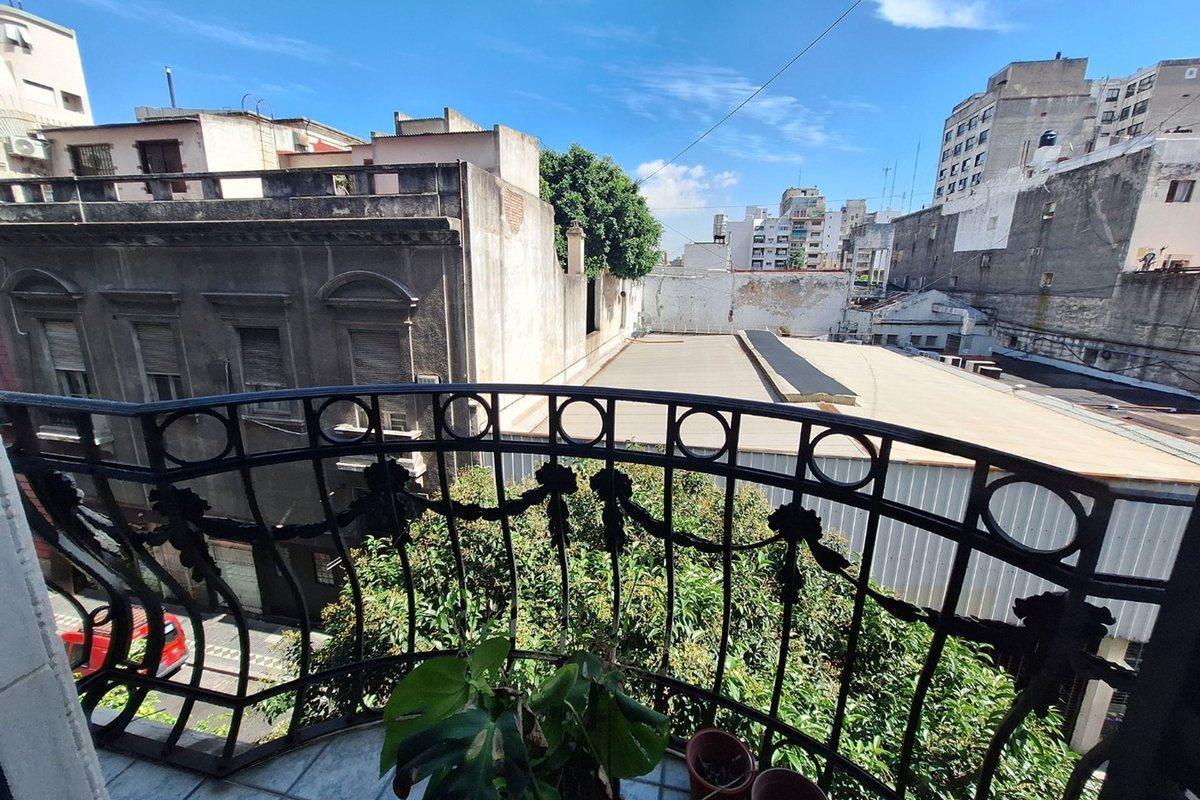 Foto de VENTA DEPTO 5 AMB BALCON MONSERRAT APTO CREDITO, imagen 2