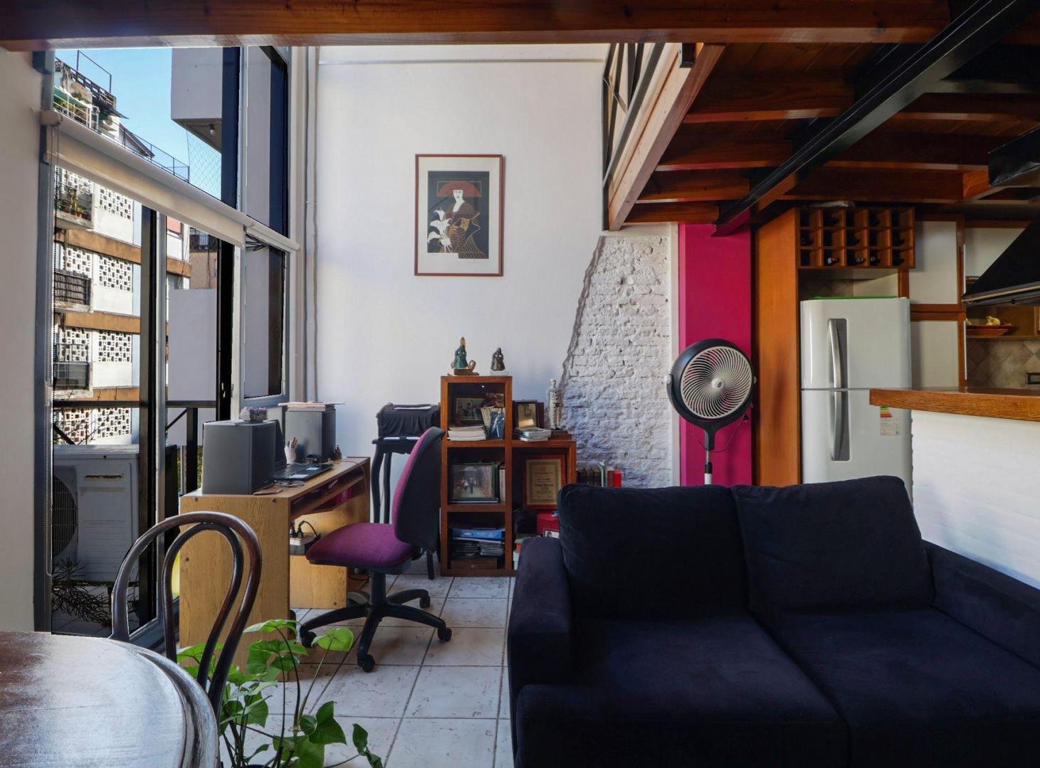 Foto de VENTA DPTO 2 AMB EN DUPLEX AL FRENTE - ALMAGRO, imagen 1