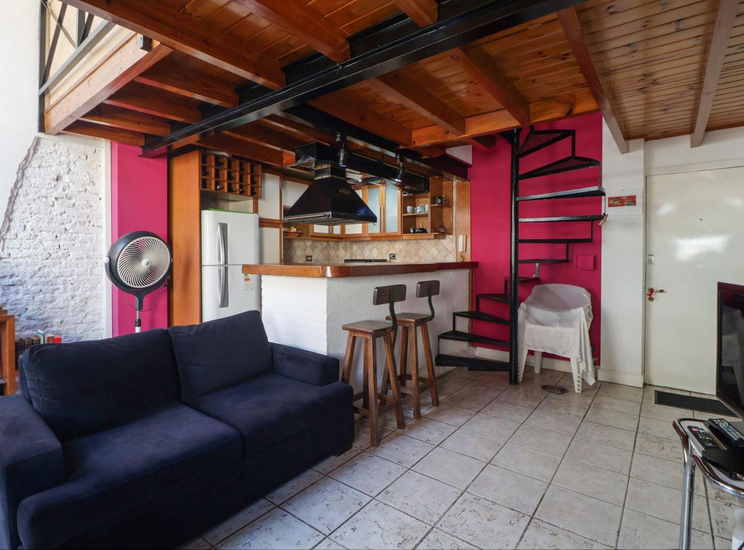 Foto de VENTA DPTO 2 AMB EN DUPLEX AL FRENTE - ALMAGRO, imagen 2