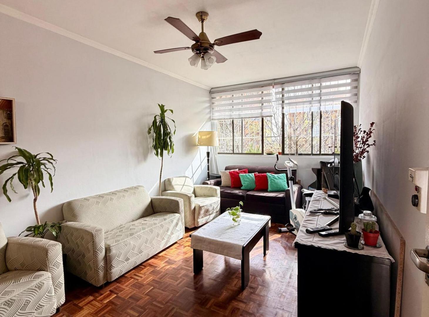 Foto de VENTA DEPARTAMENTO 3 AMB EN FLORES, imagen 5