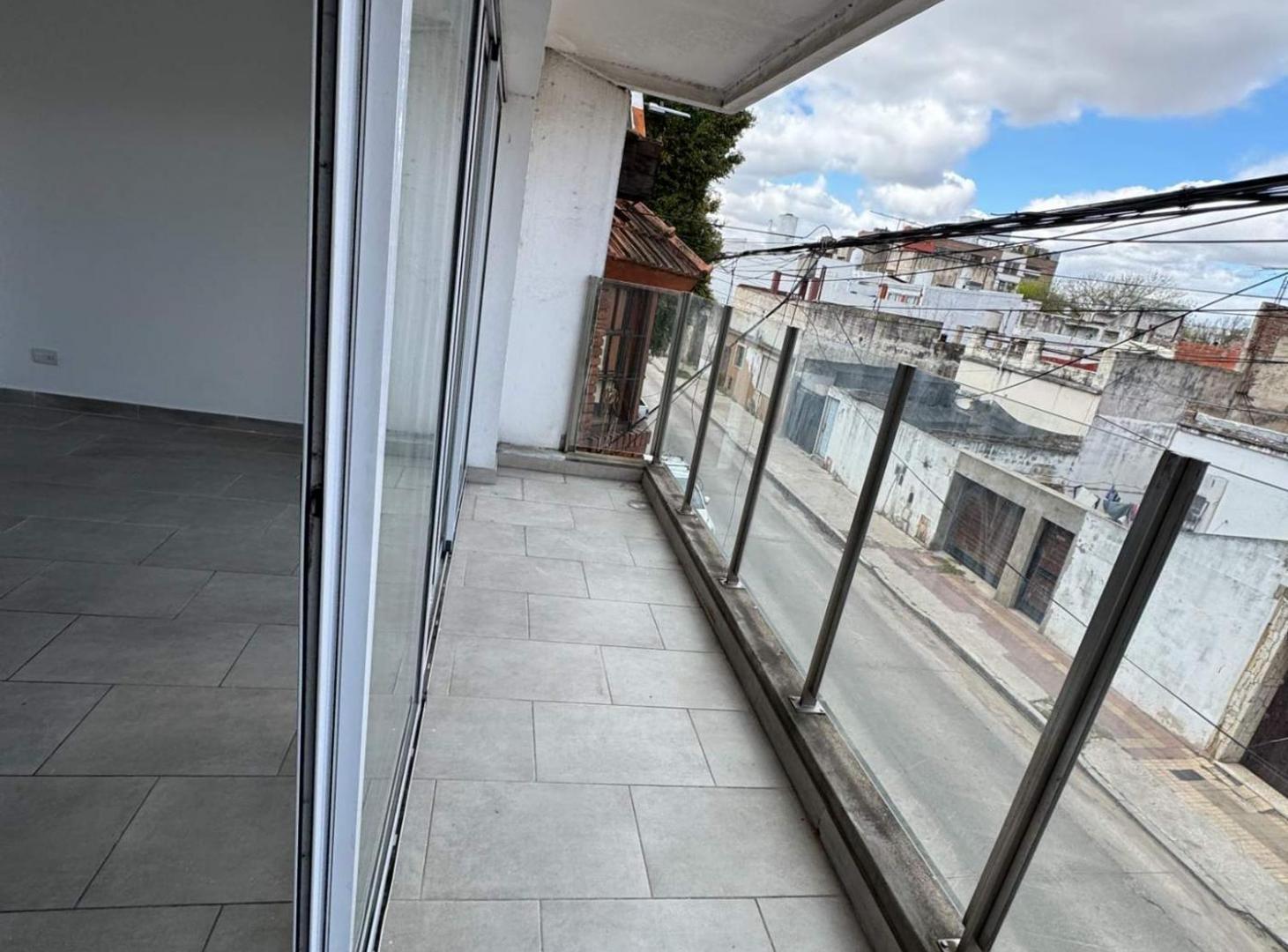 Foto de ALQUILER MONOAMBIENTE BALCON CORRIDO BARRACAS, imagen 5